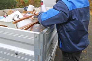 賃貸物件の遺品整理に取り組むべき人