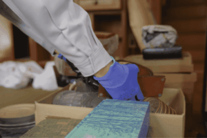 親の遺品整理を業者に依頼する時にすべきこと3つ