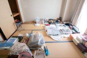 遺品整理を業者に依頼するデメリット
