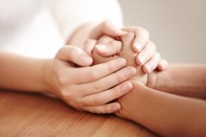 遺品整理で服を処分する方法についてまとめ